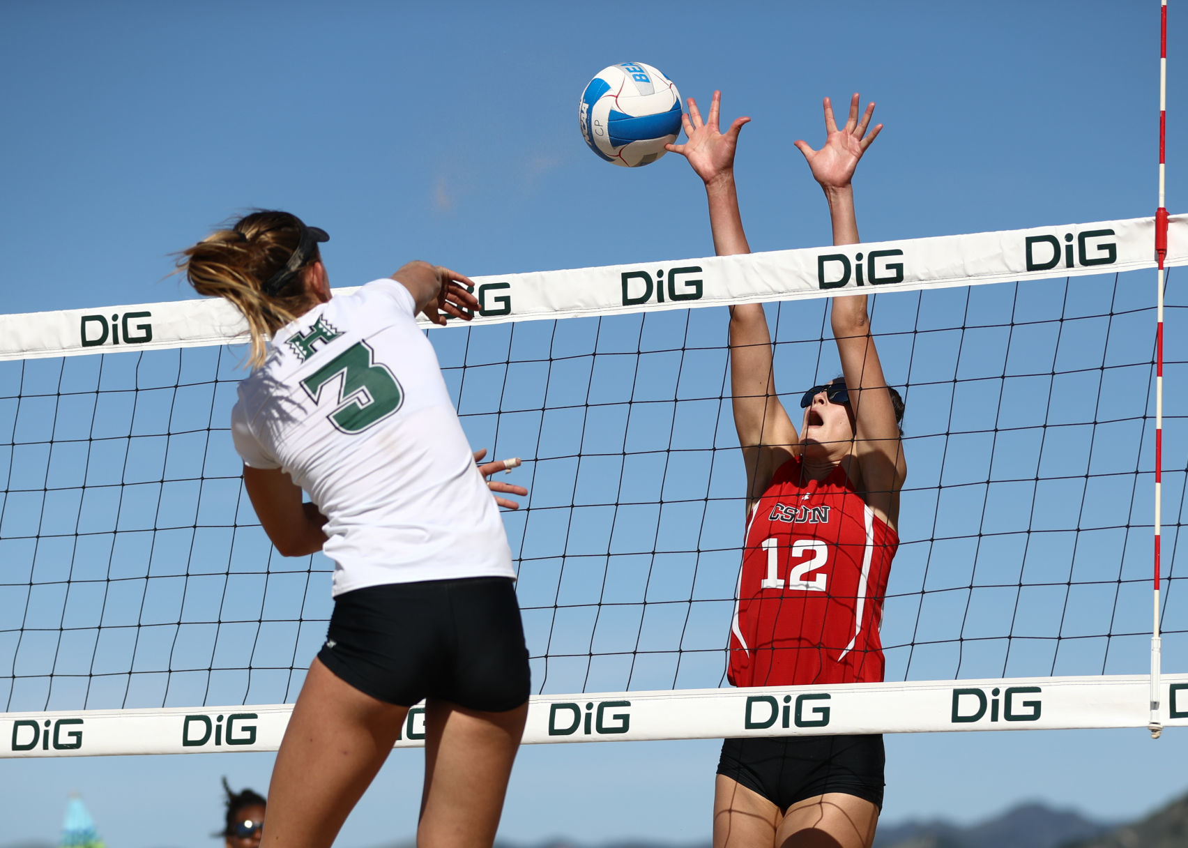 033019 Cal Poly Beach Volleyball 16.jpg